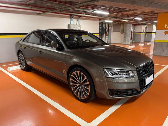 AUDI A8 6.3 FSI LONGO W12 48V GASOLINA 4P TIPTRONIC